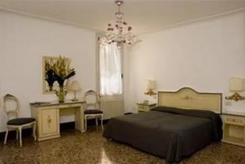Locanda Cavanella Venice 2*,  Italy